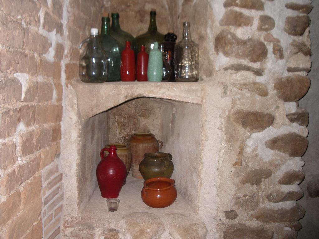 Apartamentos La Fonda Aniñón Kültér fotó